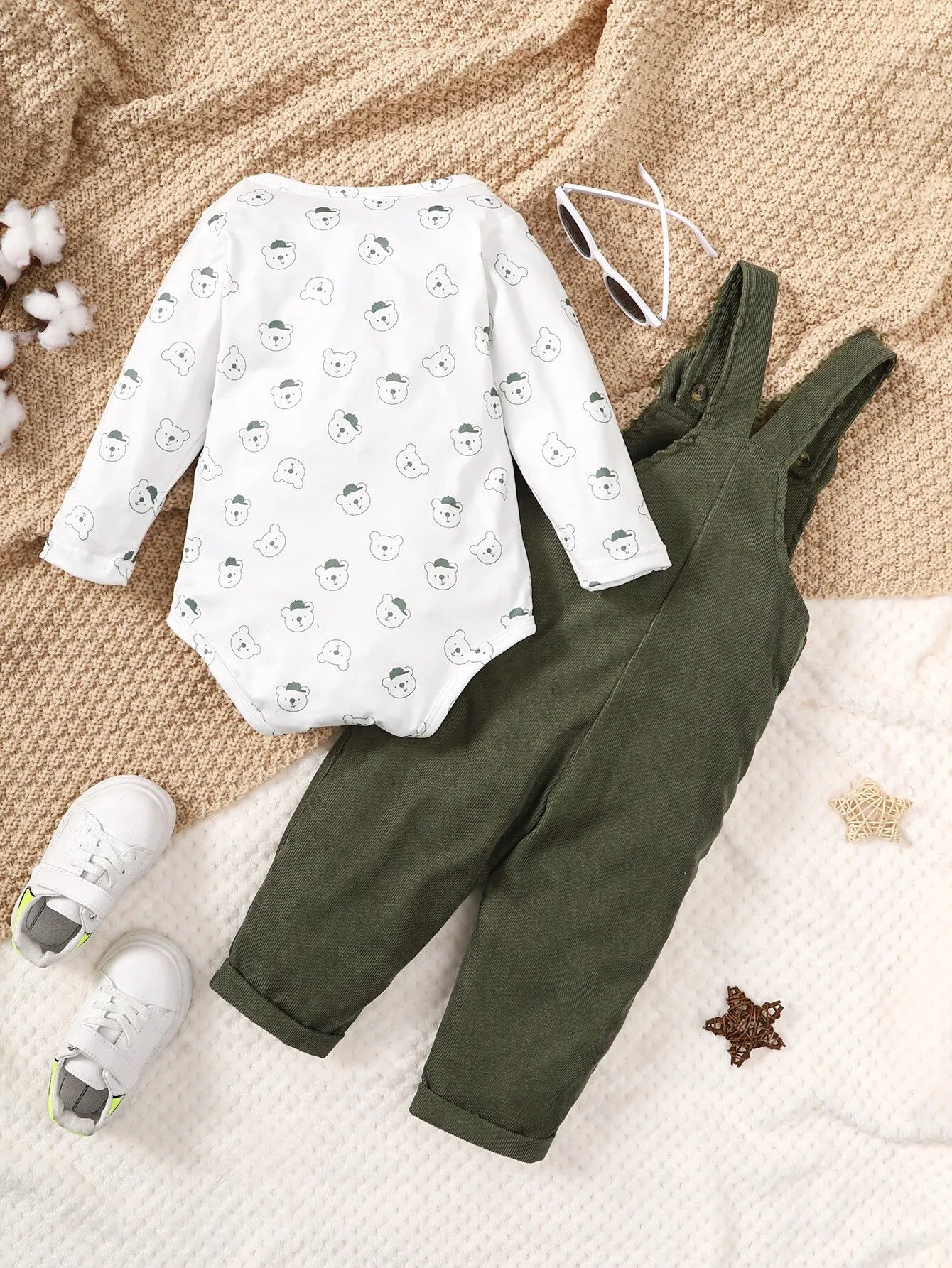 3-24 Monate Baby niedlichen kleinen Bären bedruckte Kleidung Set weiß lang ärmel ige Top grüne Riemen Hose Herbst Set für Kleinkind Mädchen - flohmarkt-deutschland.shop