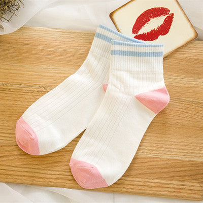 Striped Two-Line Mid-Calf Socks