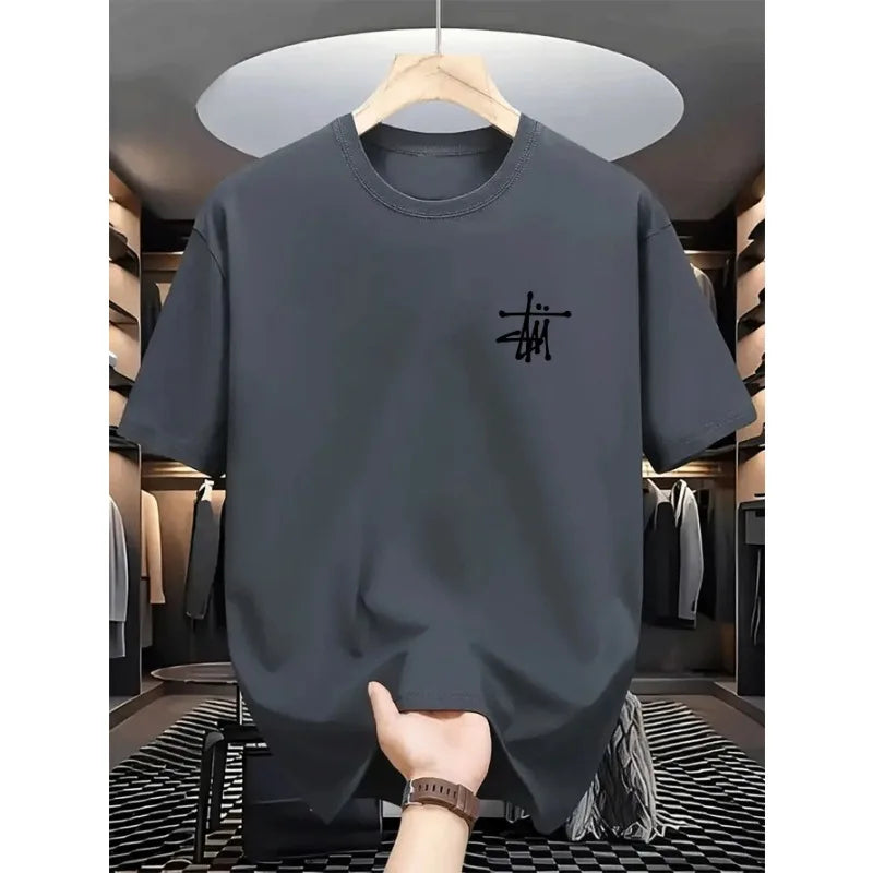 Herren-T-Shirt mit Rundhalsausschnitt, kurzen Ärmeln, sauberem Finish, stilvoll, trocken bequem, waschbar, dehnbar, leicht, modisch.