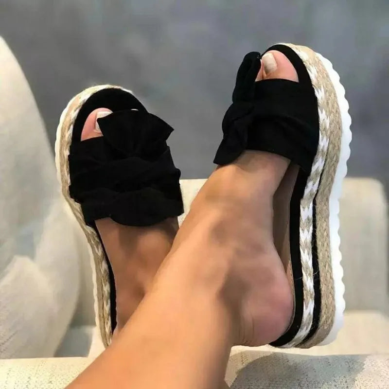 Mode Wildleder Bowkont Sandalen Frauen Keile Heels Licht Hausschuhe Plattform Casual Rutsche Sommer Elegante Damen Einfarbig Hausschuhe