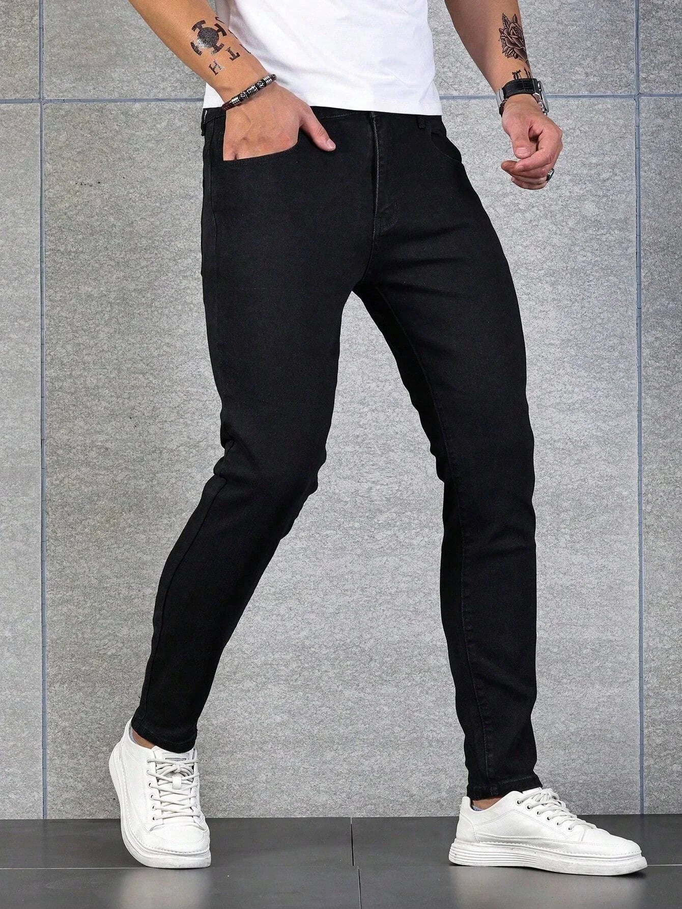 Manfinity Homme Herren Schmale Jeans aus Baumwolle Einfarbig