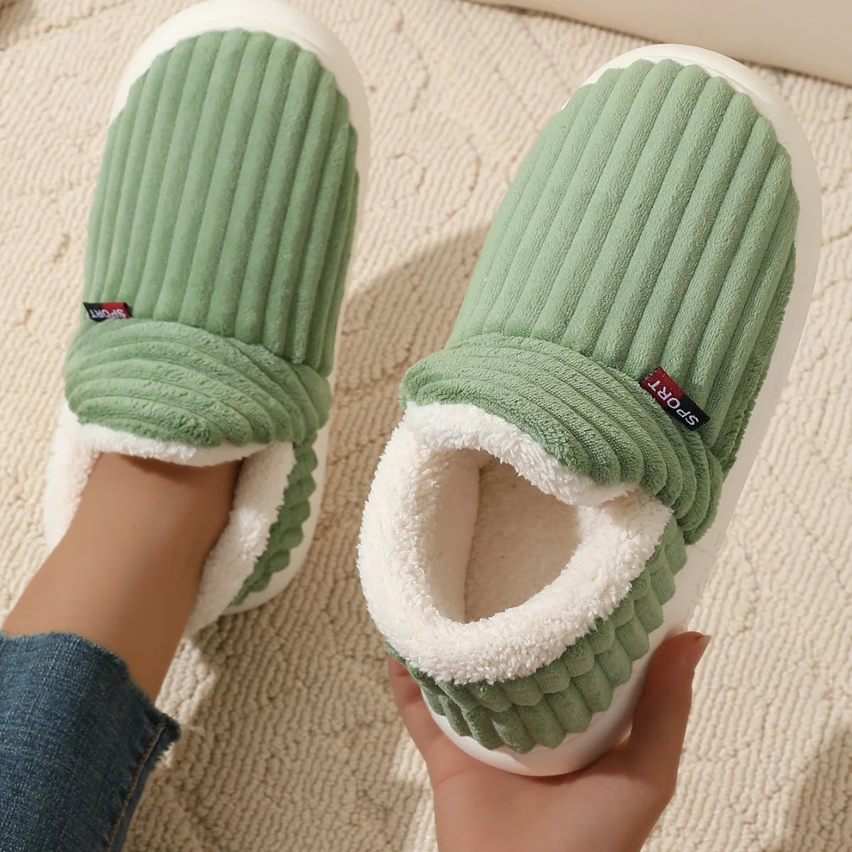 KIDMI Winter Herren Hausschuhe Warme Frauen Hausschuhe Im Freien Rutschfeste Männer Baumwolle Stiefel Flauschige Fuzzy Männer Schuhe Casual Pelzigen Hausschuhe