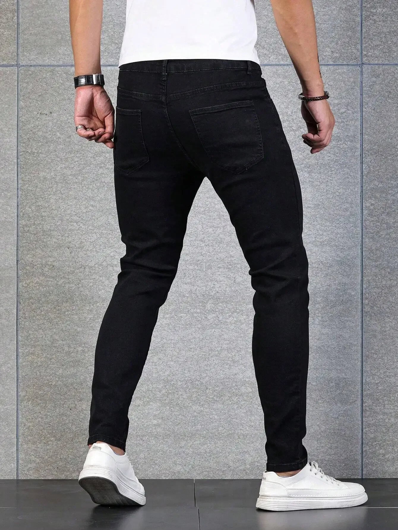 Manfinity Homme Herren Schmale Jeans aus Baumwolle Einfarbig