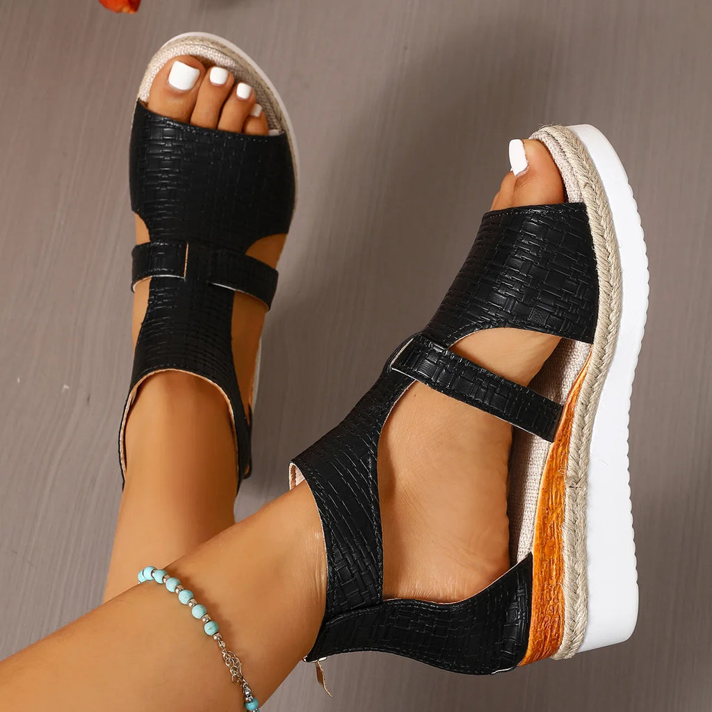 2026 Damen-Sandalen Sommer Coole Schuhe Einfaches Design Bequem Leichtgewichtig für Sommer Strand Innen- und Außenbereich