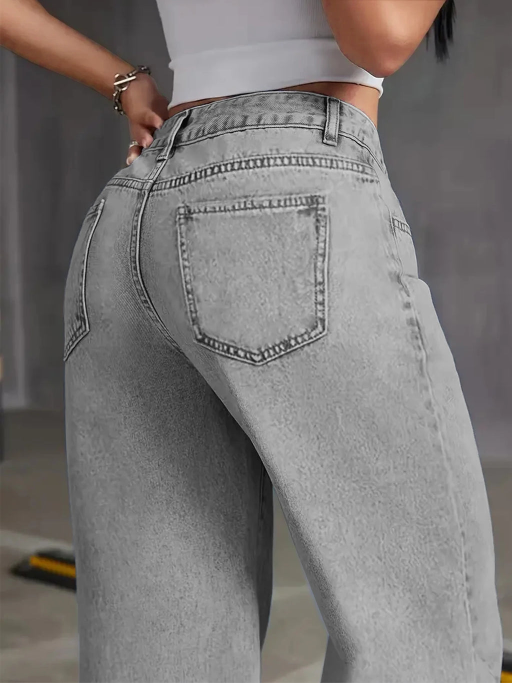 Herbstliche neue hoch taillierte Damenjeans mit weitem Bein – hellgraue gewaschene Jeans, locker und modisch, geeignet für Freizeitkleidung