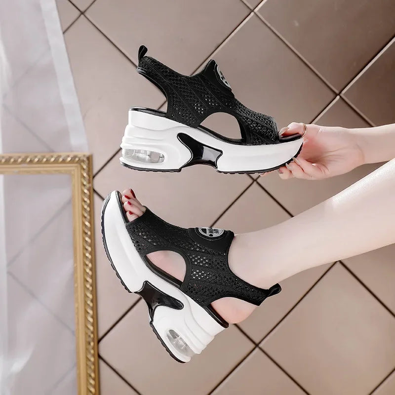 Retro schwarz Mesh Plattform Sandalen koreanische Peep Toe Hohl keile erhöhen Schuhe 8cm Sommer neue rutsch feste Luftkissen Tennis schuhe