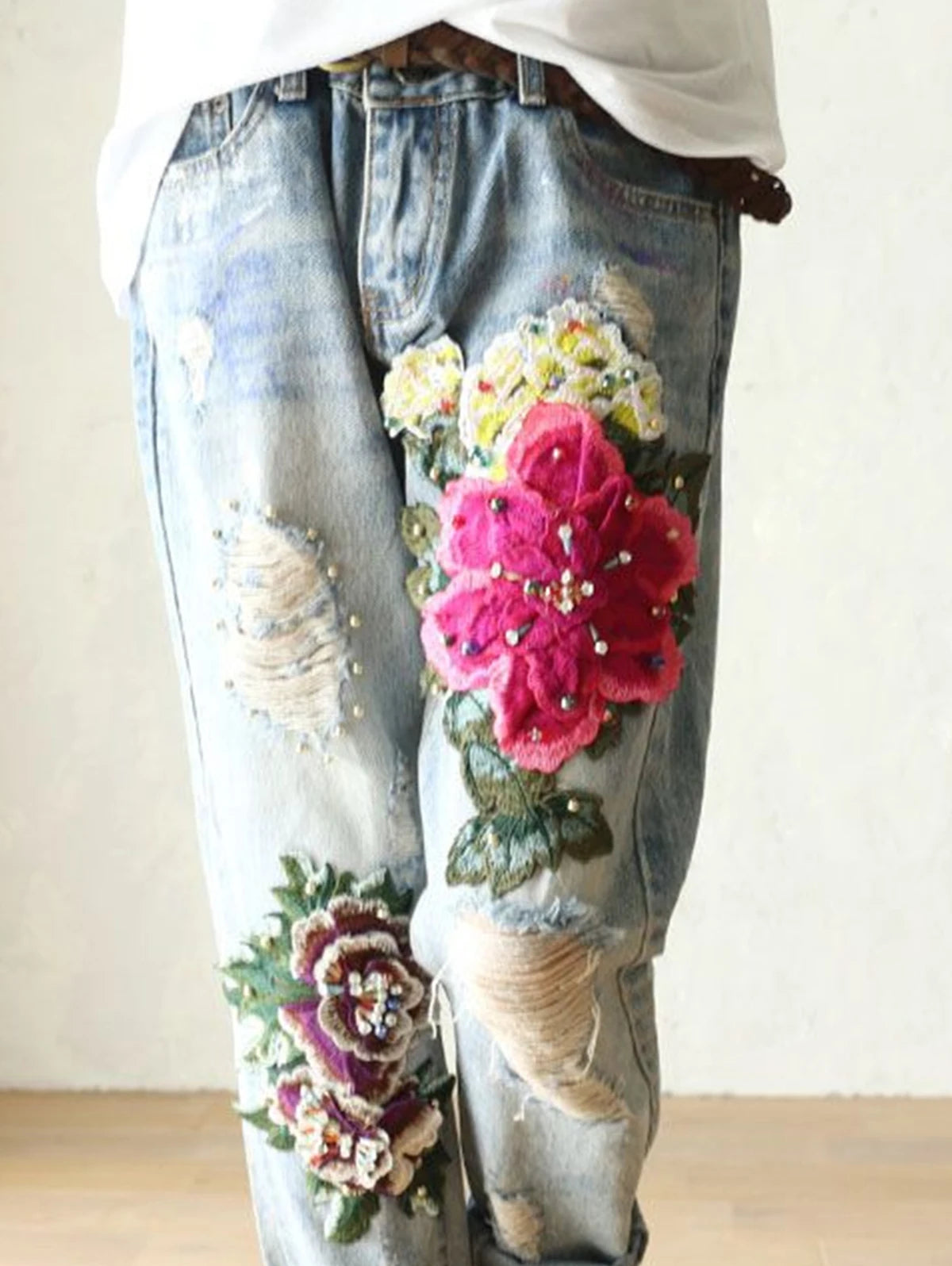 2026 Modische Jeans für Damen Sommer Lässige Blumenstickerei Denim-Hosen Elegante Neue Damen-Loose-Fit Haremshosen