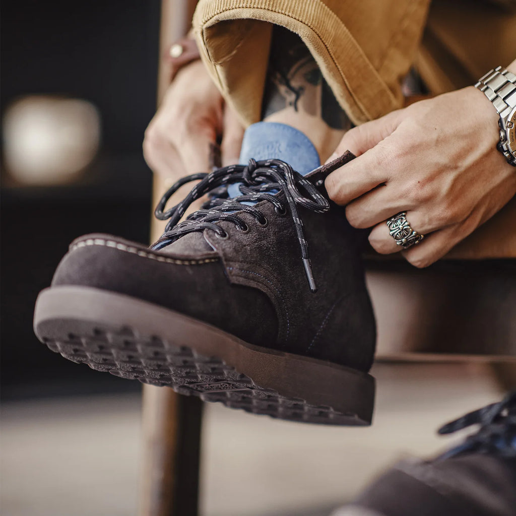 Herren Retro Braune High-Top-Arbeitsstiefel, klobige Sohle, Schnürstiefel aus Kuh-Wildleder, Thermo-Kampfstiefel für Herbst- und Winterschuhe