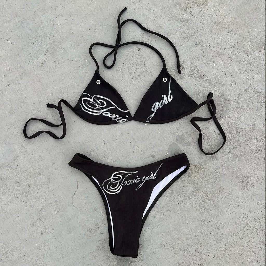Modischer, mit Buchstaben bedruckter, sexy Bikini-Set für Damen, Badeanzug, Patch-Badeanzug, Hotpants-Set, Sommer, lässig, Nischenmode, Y2k-Stil