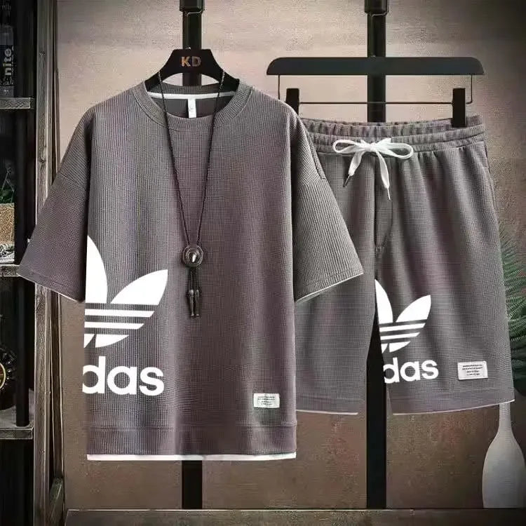 Sommer 2025, neues Herren-Pullover-Sportbekleidungsset, modisches Basketball-Herren-Freizeit-Kurzarm-T-Shirt + Shorts, zweiteiliges Set