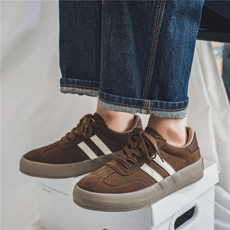 Klassische Marke Männer Braun Wildleder Turnschuhe 2024 Mode Low-top männer Trendy Skate Schuhe Komfort Lässig Vulkanisierte Turnschuhe männer