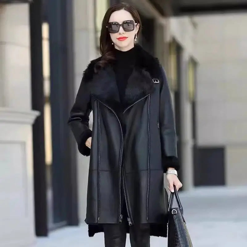 Damen Lederjacke mit Pelzfutter – langer Wintermantel, warm & modisch