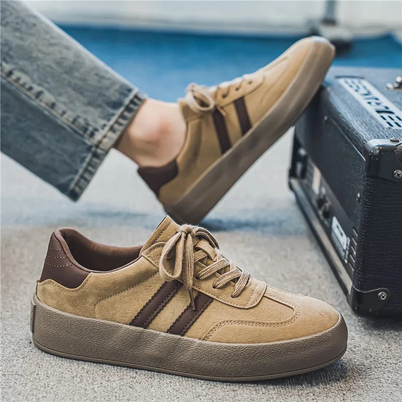 Klassische Marke Männer Braun Wildleder Turnschuhe 2024 Mode Low-top männer Trendy Skate Schuhe Komfort Lässig Vulkanisierte Turnschuhe männer