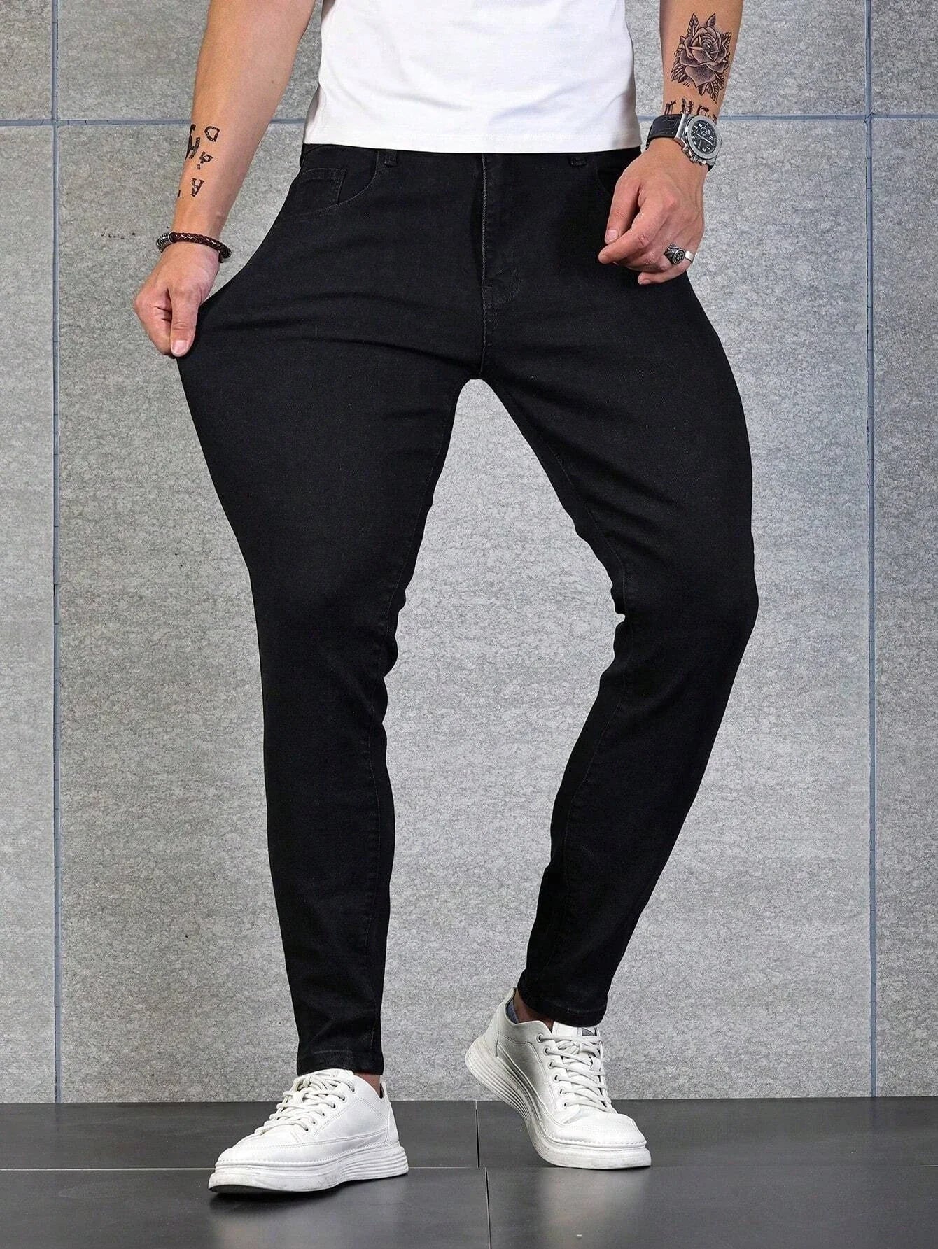 Manfinity Homme Herren Schmale Jeans aus Baumwolle Einfarbig