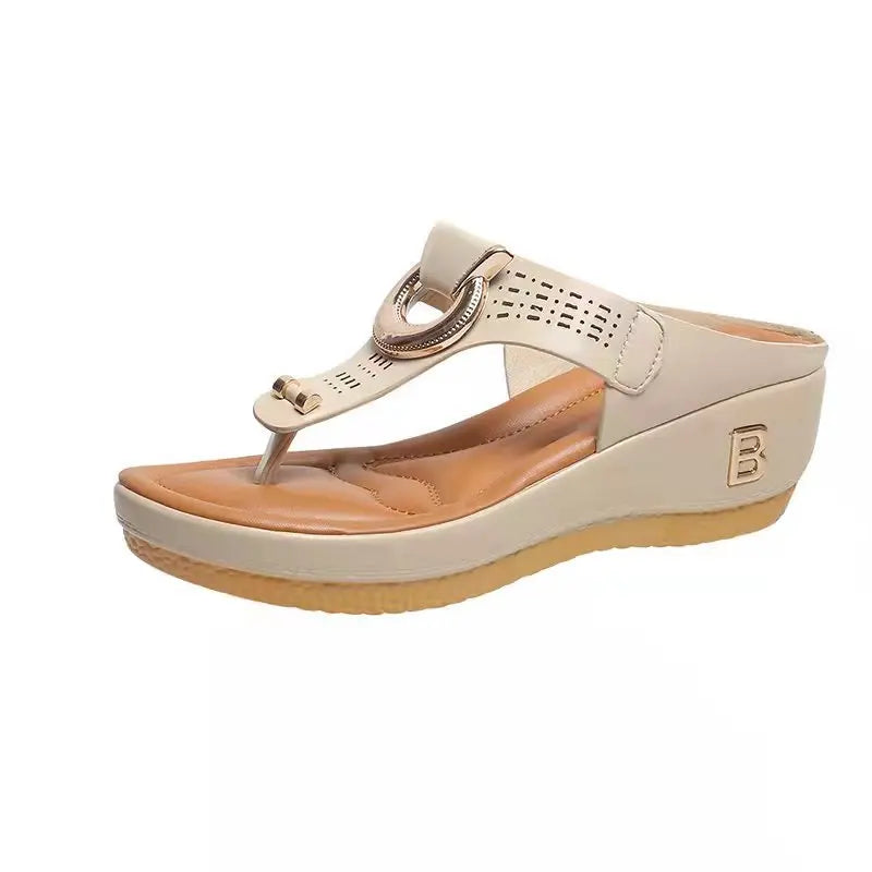 Sommer-Sandalen für Damen 2026: Bequeme Plateau-Keilsandalen und rutschfeste offene Pantoffeln in großen Größen