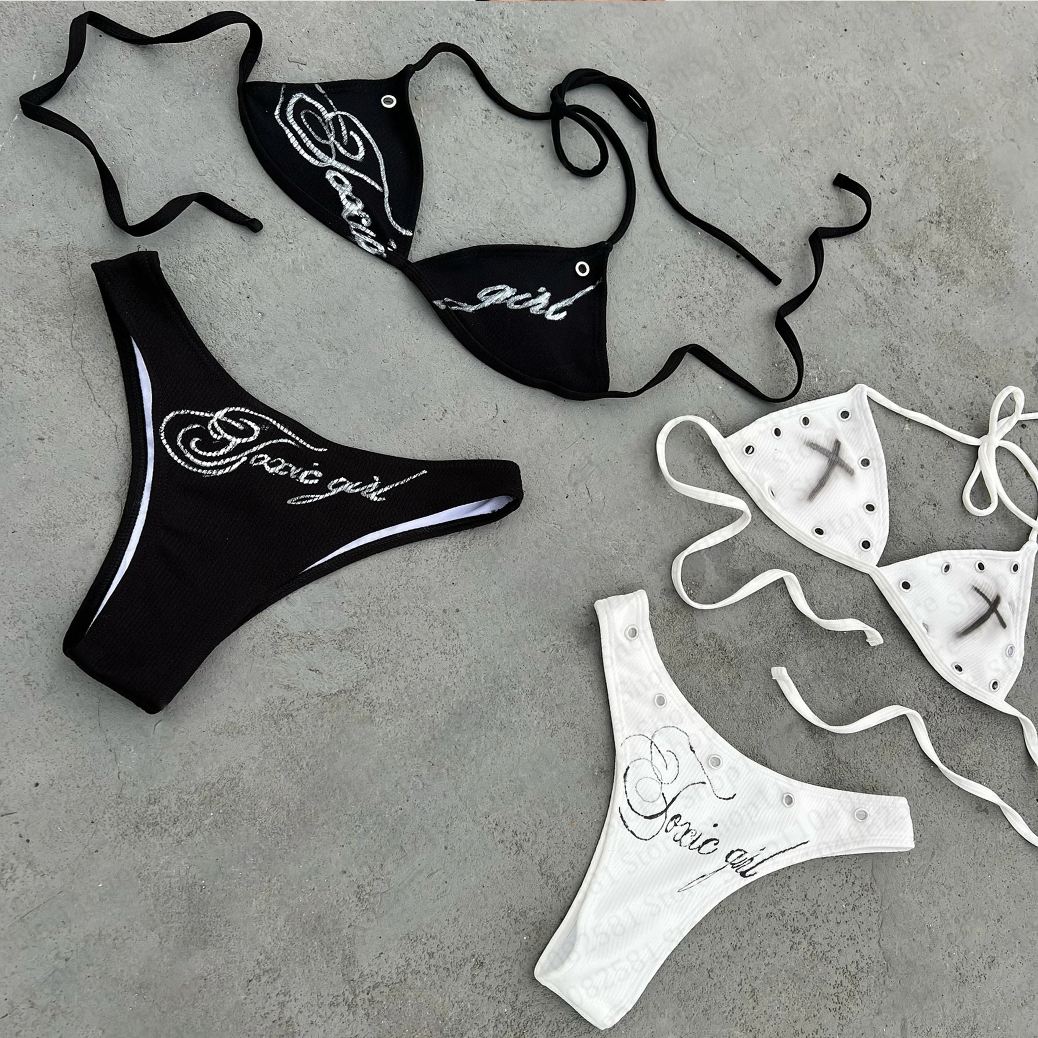 Modischer, mit Buchstaben bedruckter, sexy Bikini-Set für Damen, Badeanzug, Patch-Badeanzug, Hotpants-Set, Sommer, lässig, Nischenmode, Y2k-Stil