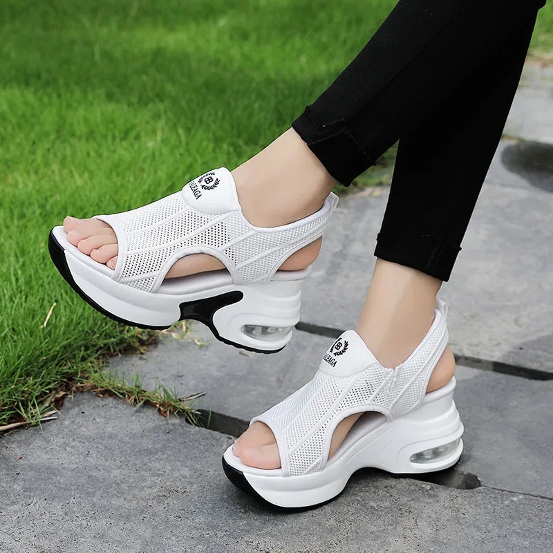 Retro schwarz Mesh Plattform Sandalen koreanische Peep Toe Hohl keile erhöhen Schuhe 8cm Sommer neue rutsch feste Luftkissen Tennis schuhe