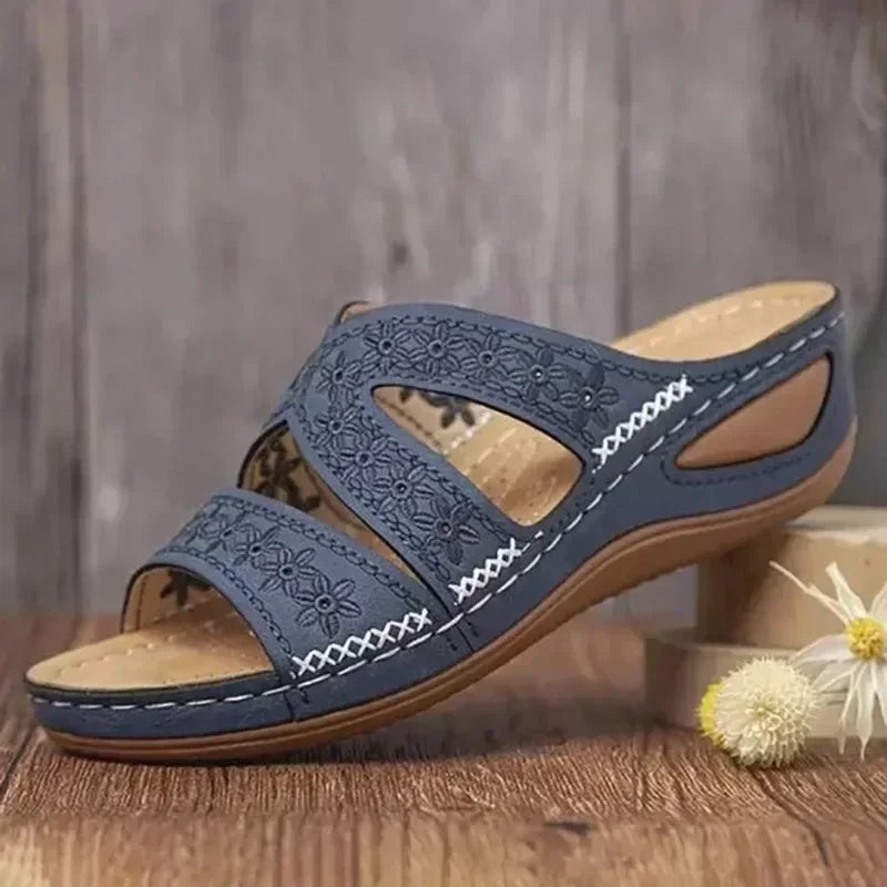 Sommer 2025, Damensandalen mit freiliegenden Zehen, Retro-Anti-Rutsch-Leder, lässige, modische, vielseitige Damensandalen