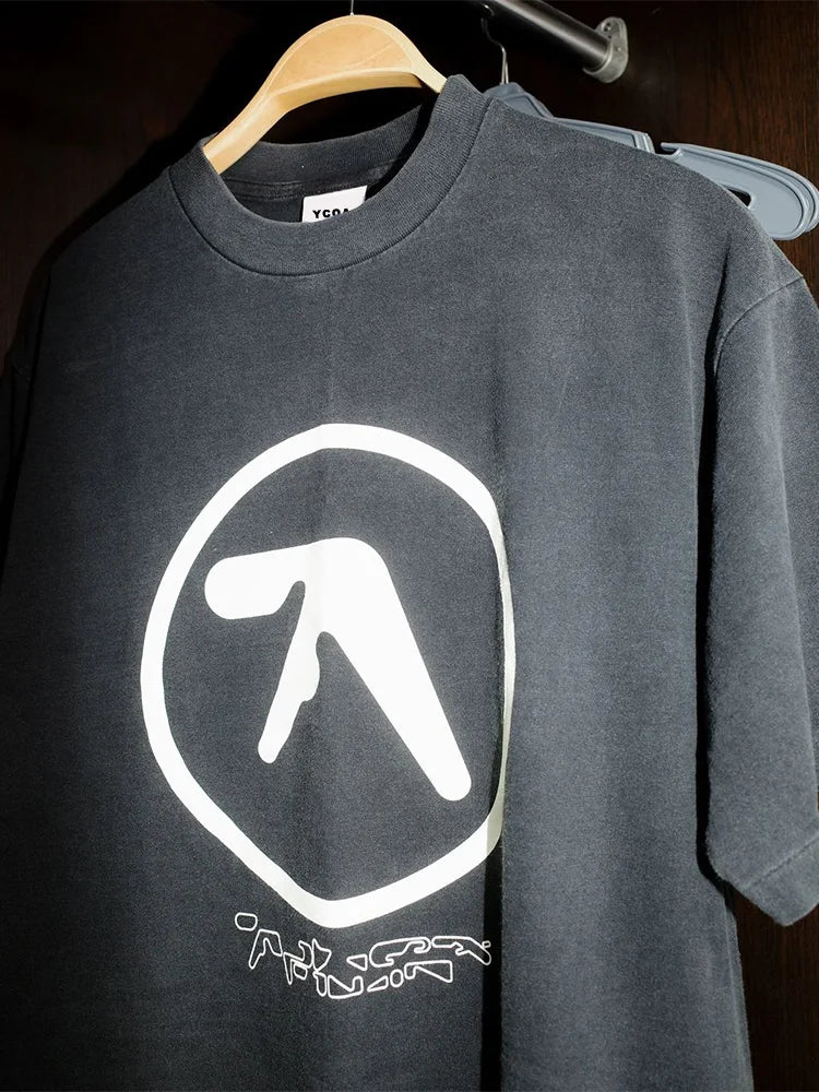Männer T-Shirt Aphex Twin Gewaschen Schwarz Druck Baumwolle Grafik Übergroßen Koreanische Mode Kurzarm Tops Tees Y2k Streetwear Kleidung