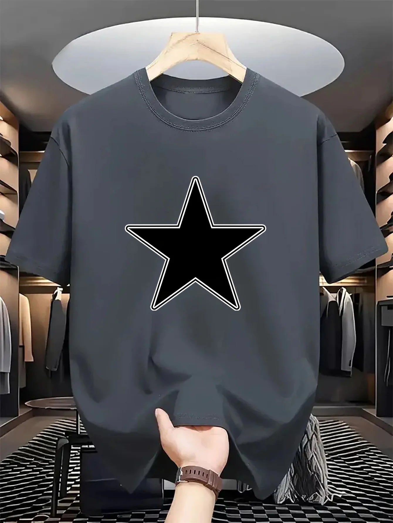 Herren-T-Shirt mit Rundhalsausschnitt und kurzen Ärmeln. Cooles, natürliches Tragegefühl, gepflegt, komfortable Textur, exquisit schlicht, atmungsaktiv.