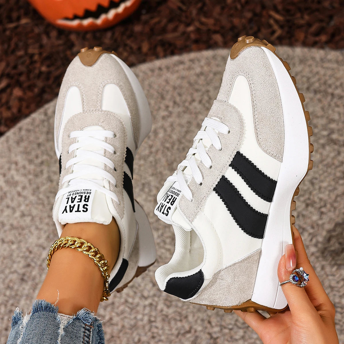 Frauen Turnschuhe Retro Casual Flachen Boden Runde Kappe Sport Schuhe Frühling Herbst Turnschuhe Frauen Modische Designer Schuhe Frauen