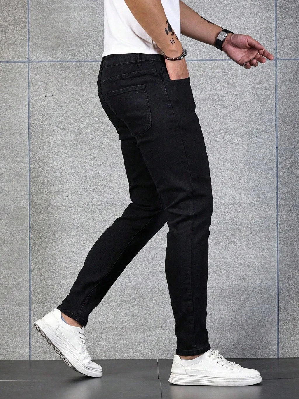 Manfinity Homme Herren Schmale Jeans aus Baumwolle Einfarbig