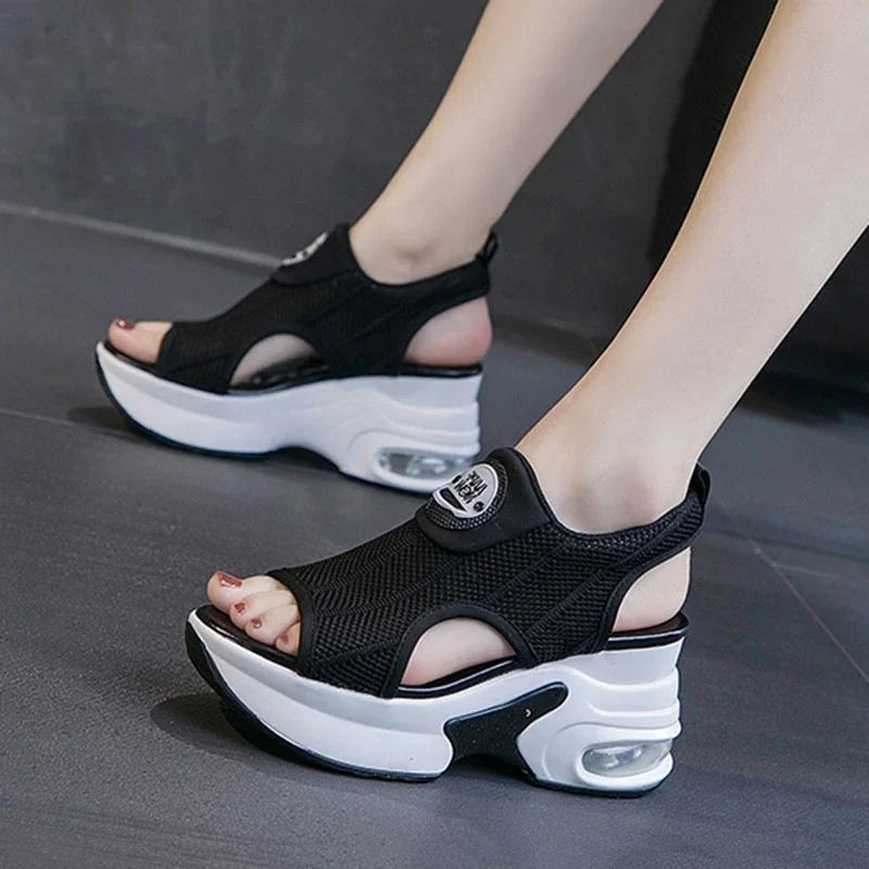 Retro schwarz Mesh Plattform Sandalen koreanische Peep Toe Hohl keile erhöhen Schuhe 8cm Sommer neue rutsch feste Luftkissen Tennis schuhe