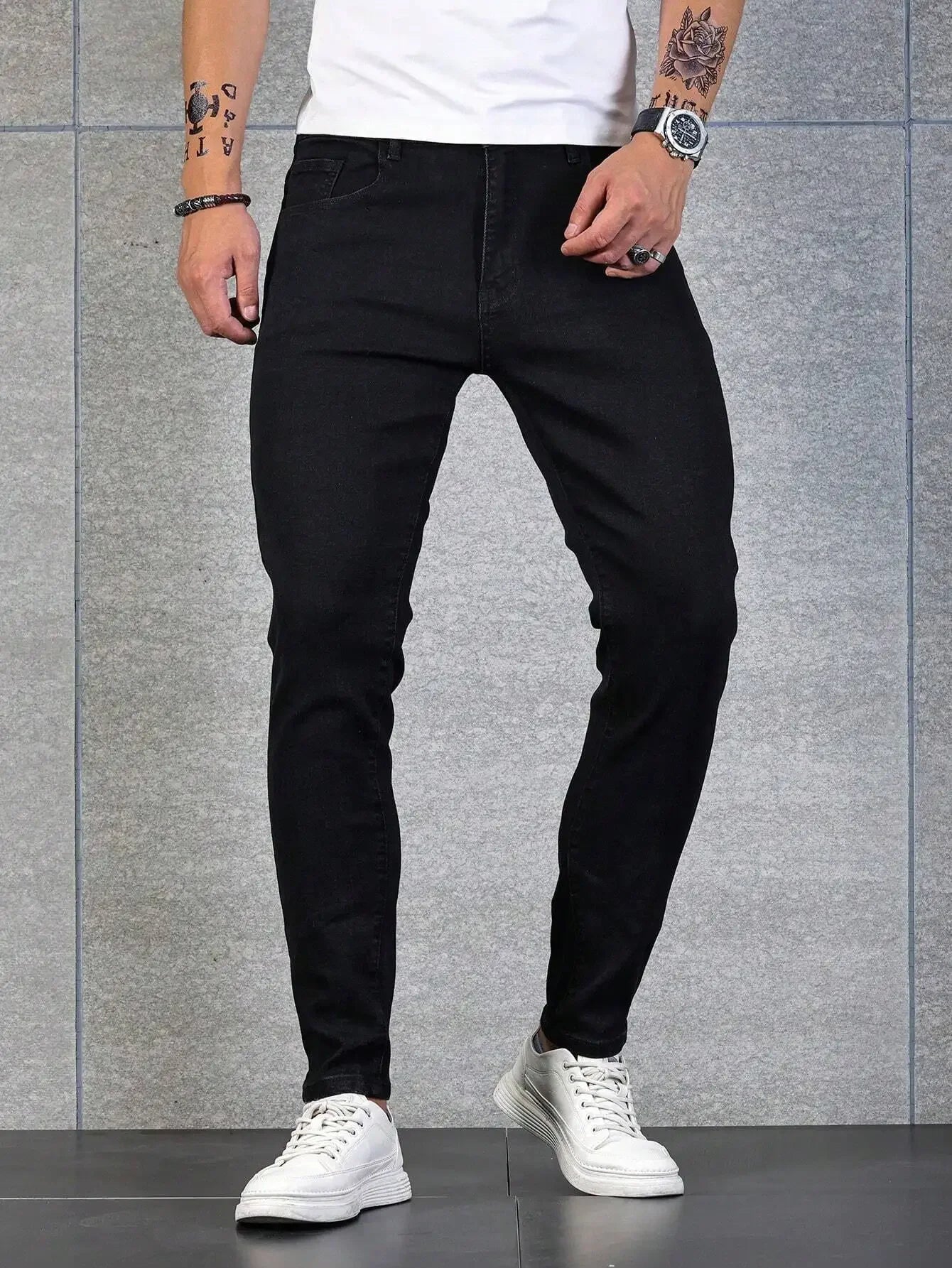 Manfinity Homme Herren Schmale Jeans aus Baumwolle Einfarbig