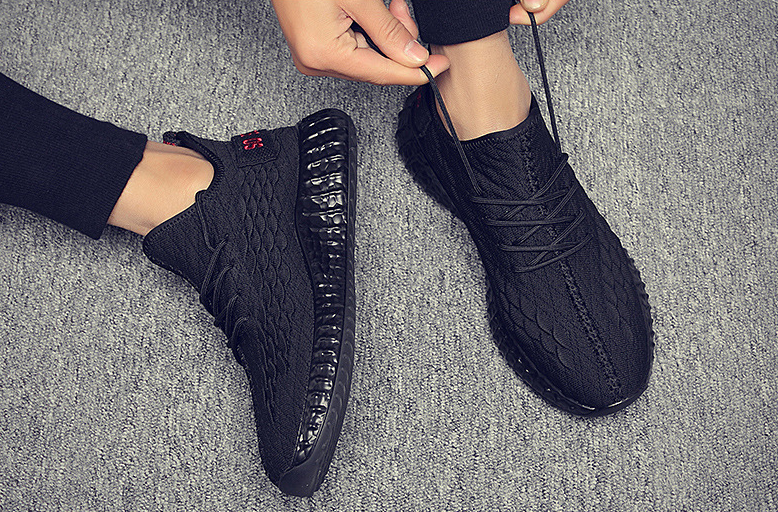 Men's Summer Breathable Flyknit Running Shoes