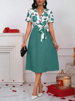 Damen-Midikleid mit Blumenmuster, V-Ausschnitt und Bindegürtel – A-Linien-Kleid mit Rosen-Patchwork und kurzen Ärmeln für Freizeit, Urlaub und Hochzeitsgäste - flohmarkt-deutschland.shop