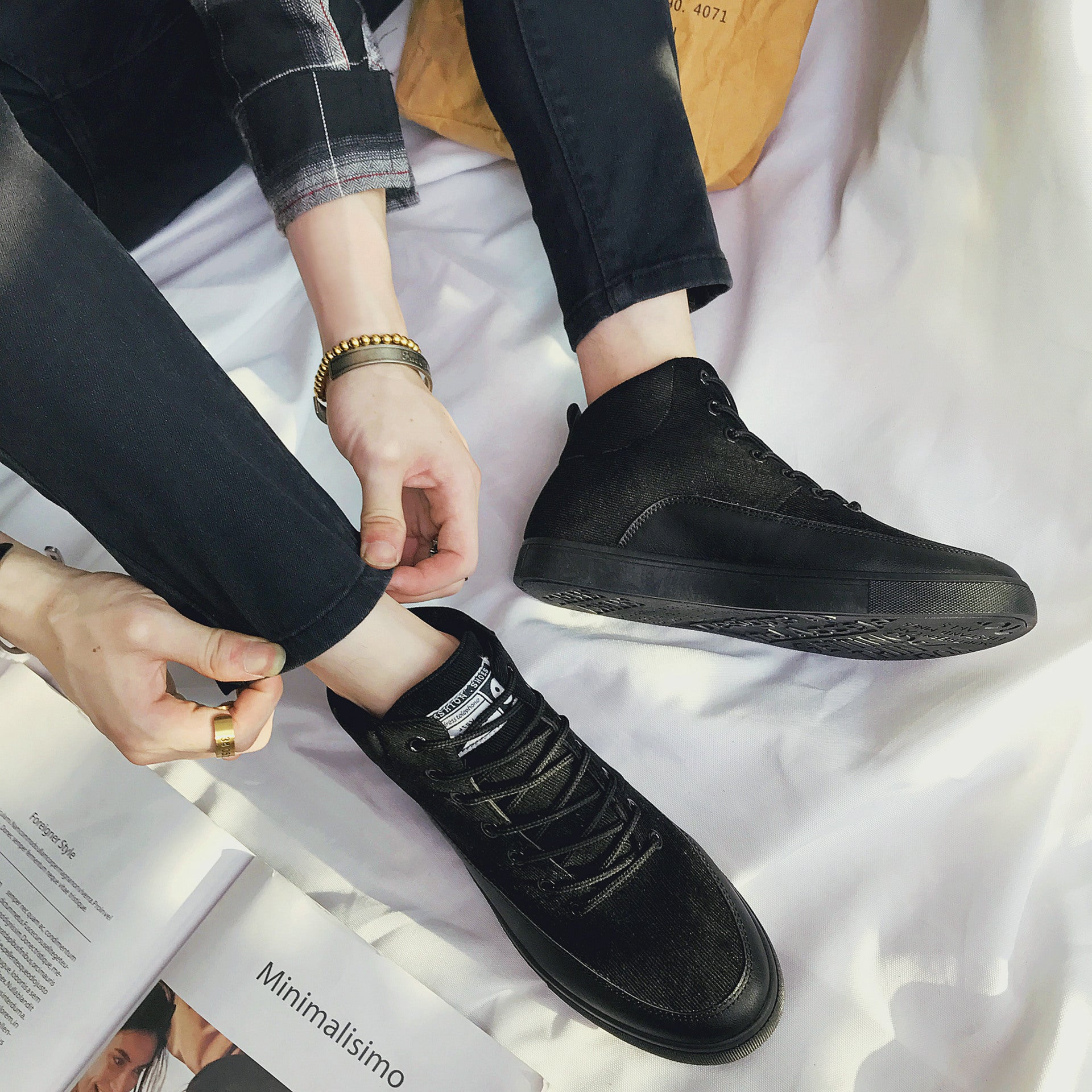 High-Top Sneakers, Sports Shoes, Casual Footwear
