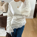 Linad Elegante Weiße Spitzenbluse mit Trompetenärmeln für Damen 2026 Vintage Satin Asymmetrische Hemden Lässige O-Ausschnitt Pullover Tops - flohmarkt-deutschland.shop