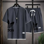 Sommer 2026 Neues Herren-Pullover-Sportbekleidungsset, modisches Basketball-Freizeitset für Herren mit kurzärmeligem T-Shirt + Shorts, zweiteiliges Set. - flohmarkt-deutschland.shop