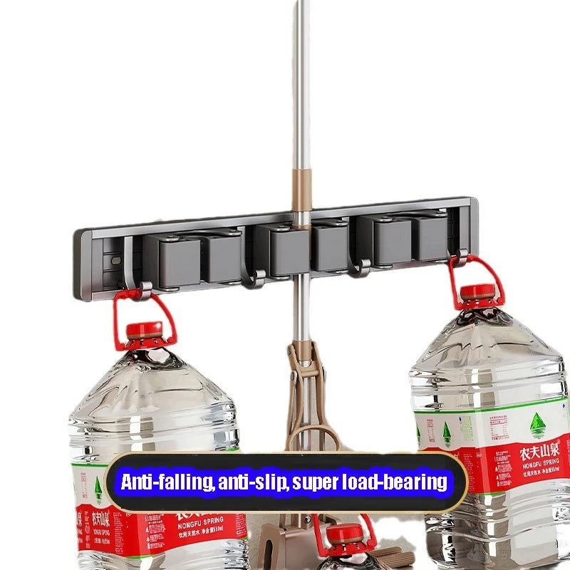 Wandmontierter Mopp- und Besenhalter mit 5 Haken, Starker Mopphalter Selbstklebend für Küche und Bad, Aufbewahrung für Reinigungsgeräte - flohmarkt-deutschland.shop