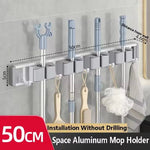 Wandmontierter Mopp- und Besenhalter mit 5 Haken, Starker Mopphalter Selbstklebend für Küche und Bad, Aufbewahrung für Reinigungsgeräte - flohmarkt-deutschland.shop