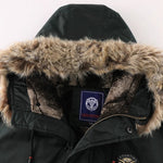 Winterjacke für Herren, abnehmbare Kapuze, langlebig, winddicht, Stoff, Stickerei, dekorative Seitentaschen, Ärmelreißverschluss - flohmarkt-deutschland.shop